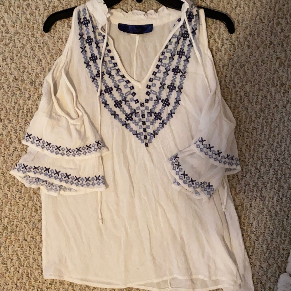 BLUE EMBROIDERED TOP